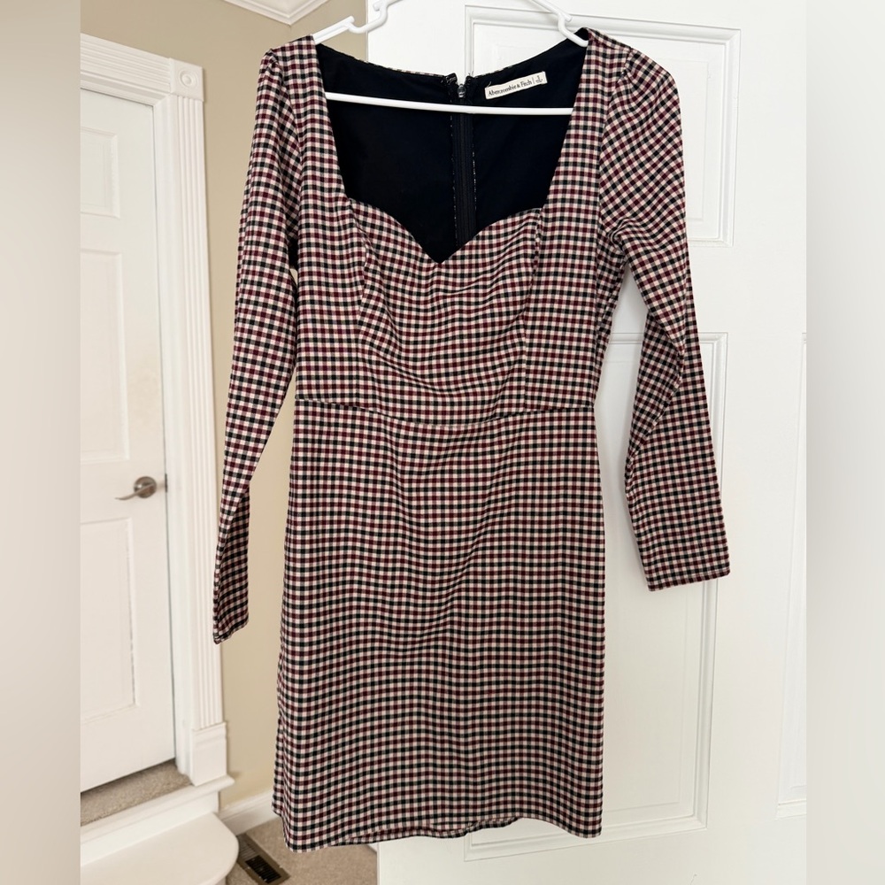 Abercrombie & Fitch | Checkered Plaid Dress in burgundy and brown | S